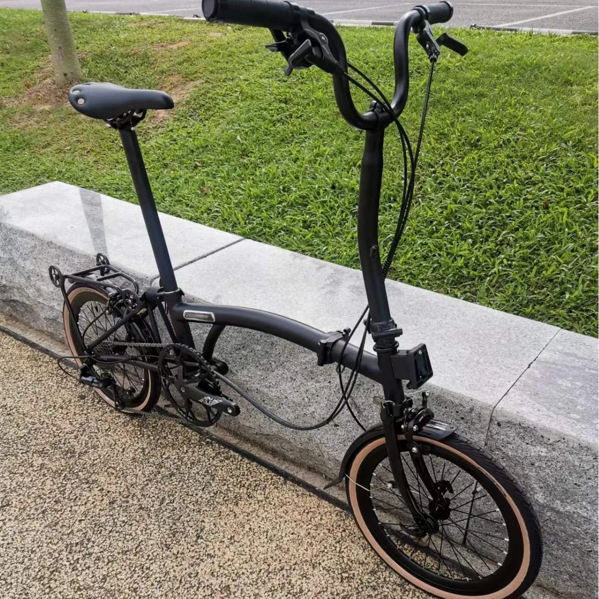 2024 Popular 16 Inch Chrome-molybdenum Steel Small Cloth Folding Bike 9-speed Variable Speed Folding Bike