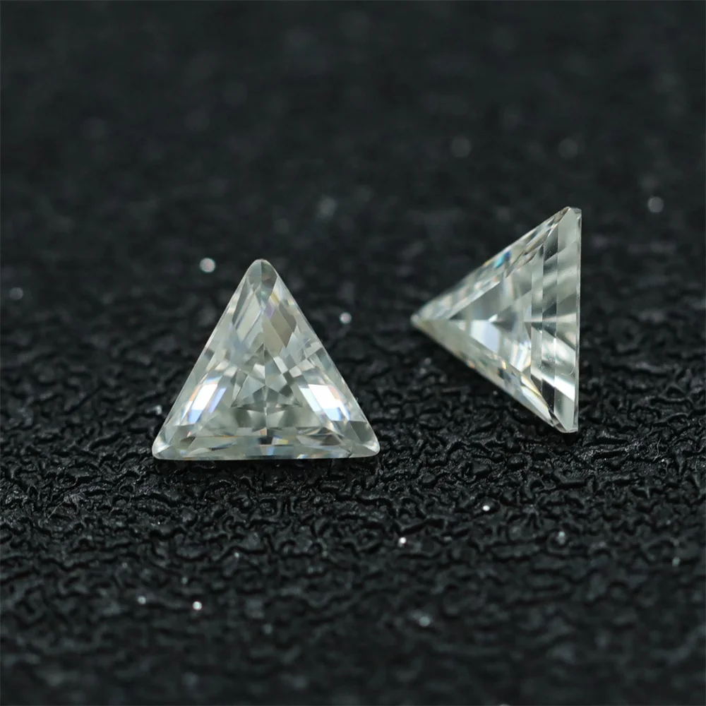 Wuzhou Moissanite Manufacturer Large Stock DEF VVS Triangle cut Rough Moissanite