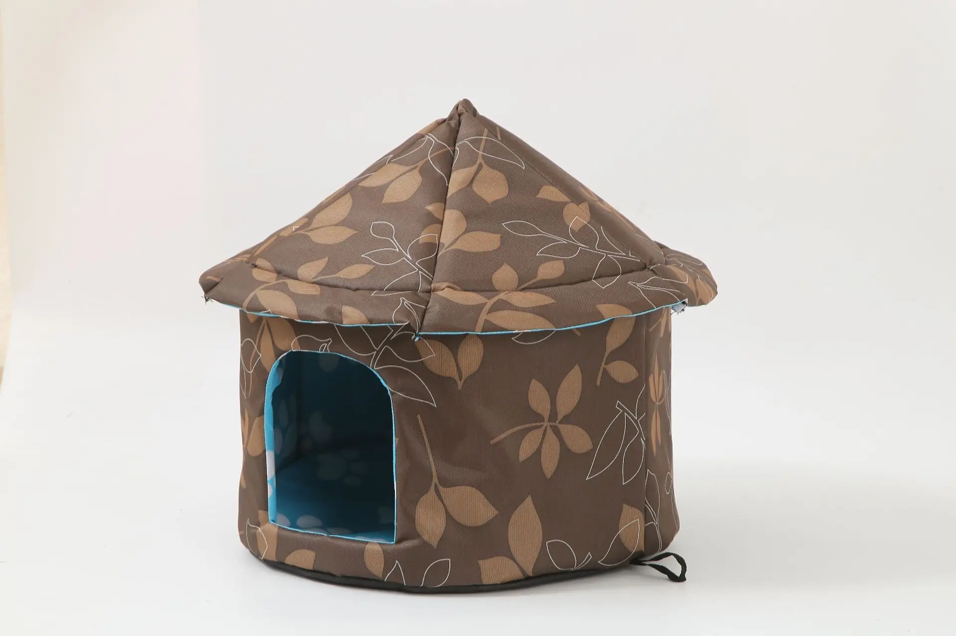 Outdoor waterproof pet nest cold-proof tent dog house Oxford cloth cat house Can disassemble and wash stray cat house