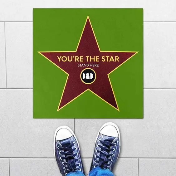 Floor Sign Sticker Anti Slip Custom Die Cut Vinyl Waterproof Vinyl Sticker Distance Safety Sign Sticker