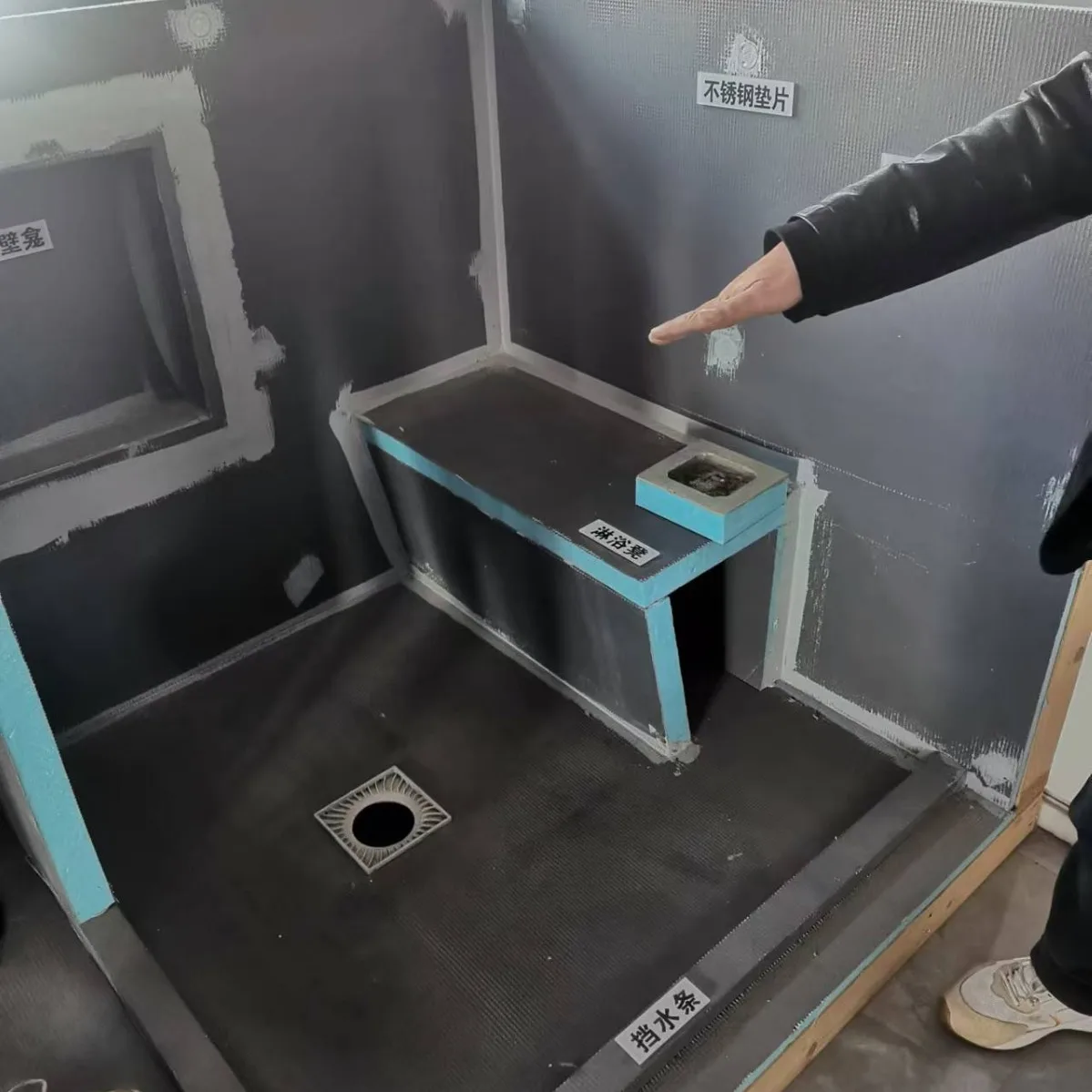 1200x600mmx30mm thickness Dry Type Graphene Coated XPS Water Underfloor Heating Systems