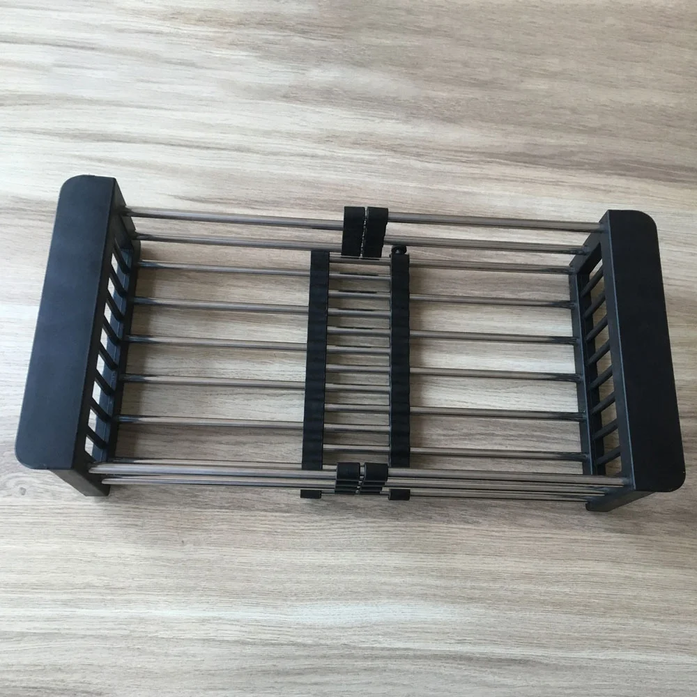 Telescopic colander for use with kitchen sink, expandable colander