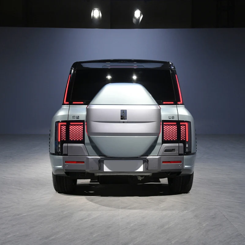 2024 China Luxury BYD Yangwang U8 Large Suv 4WD SUV High Performance Hybrid Suv Pure Energy Vehicle
