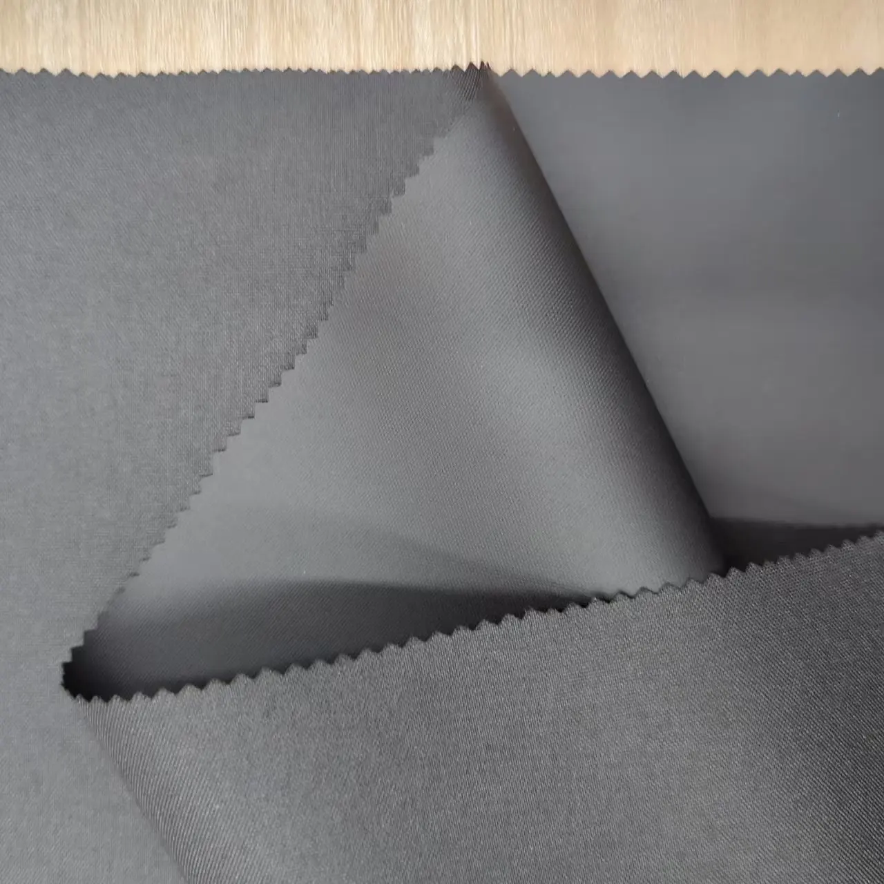 Оптовая продажа DTY черная пряжа 300d 190gsm pu 10000 мм Водонепроницаемая полиэфирная оксфордская ткань