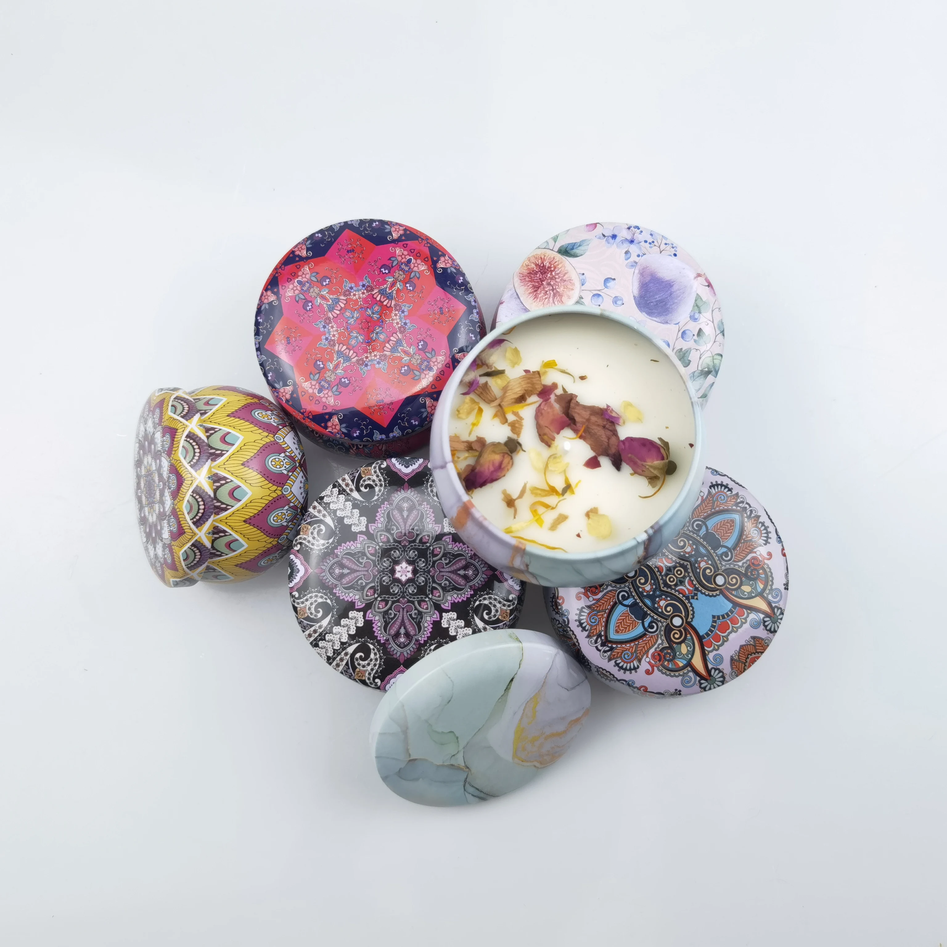 4 color per set gift box 2.2 oz soy wax with petal metal round perfume massage tin mini scented candle cheap