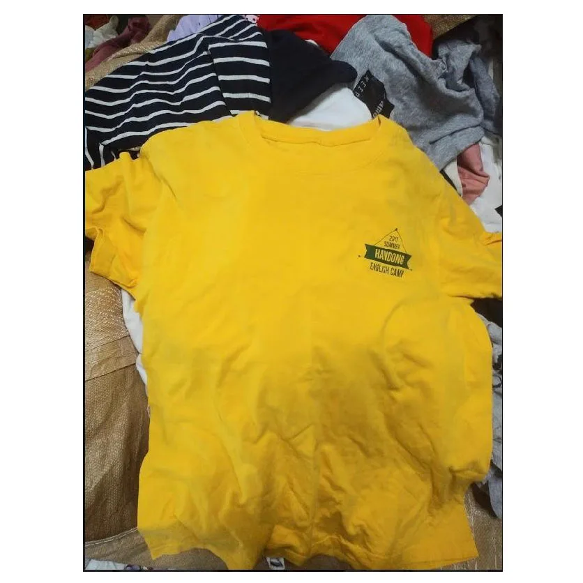 Оптовая продажа, прямой поставщик из Японии, низкая цена, Лидер продаж, унисекс, смешанные, б/у, мужская и женская одежда, футболка, футболка в тюках