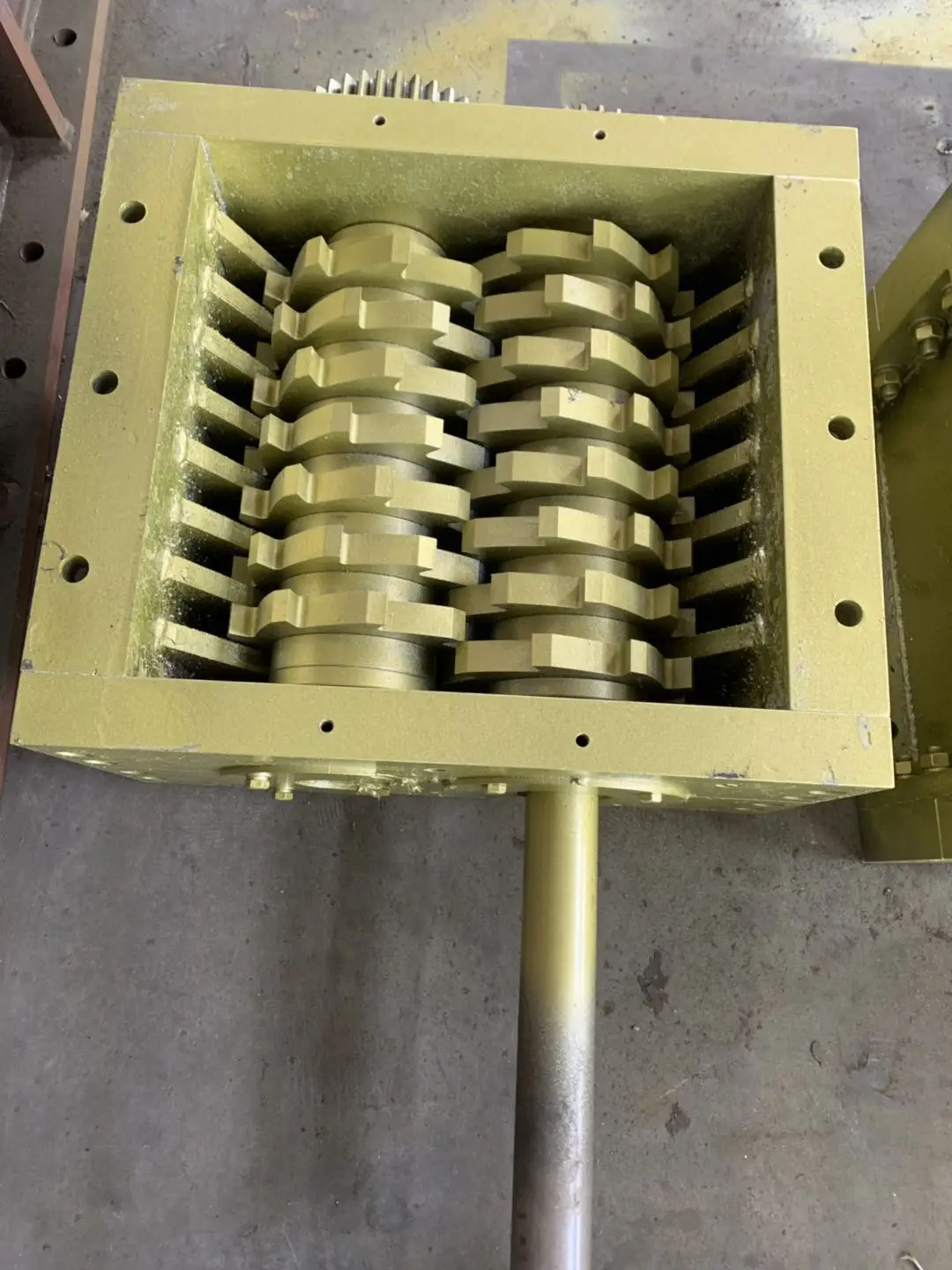 Factory Price small plastic shredder blades shredder chamber box in good quality