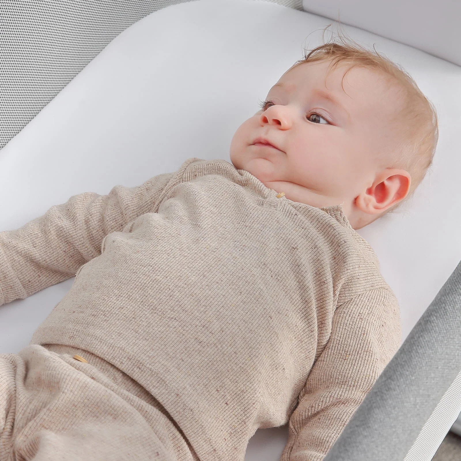 Luxury Modern Newborn Multifunctional baby carry sleeping bassinet nest portable cot adjustable bed bedside Baby Crib