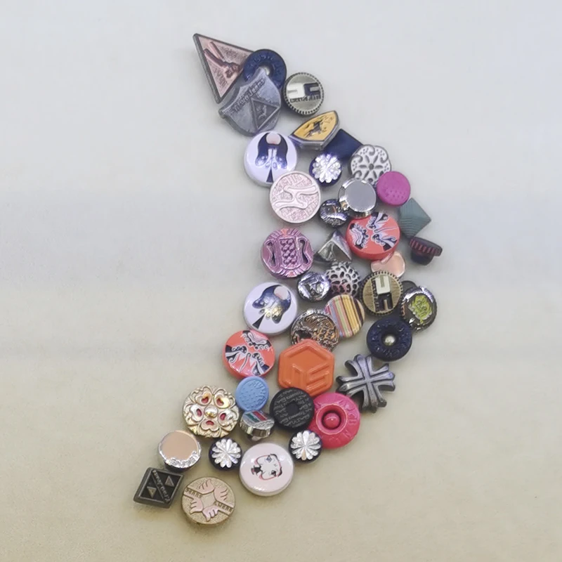 Factory Directly Wholesale Competitive Price Metal Jeans Rivets Custom Shape Engrave Logo Brass Rivet for Jeans Garment