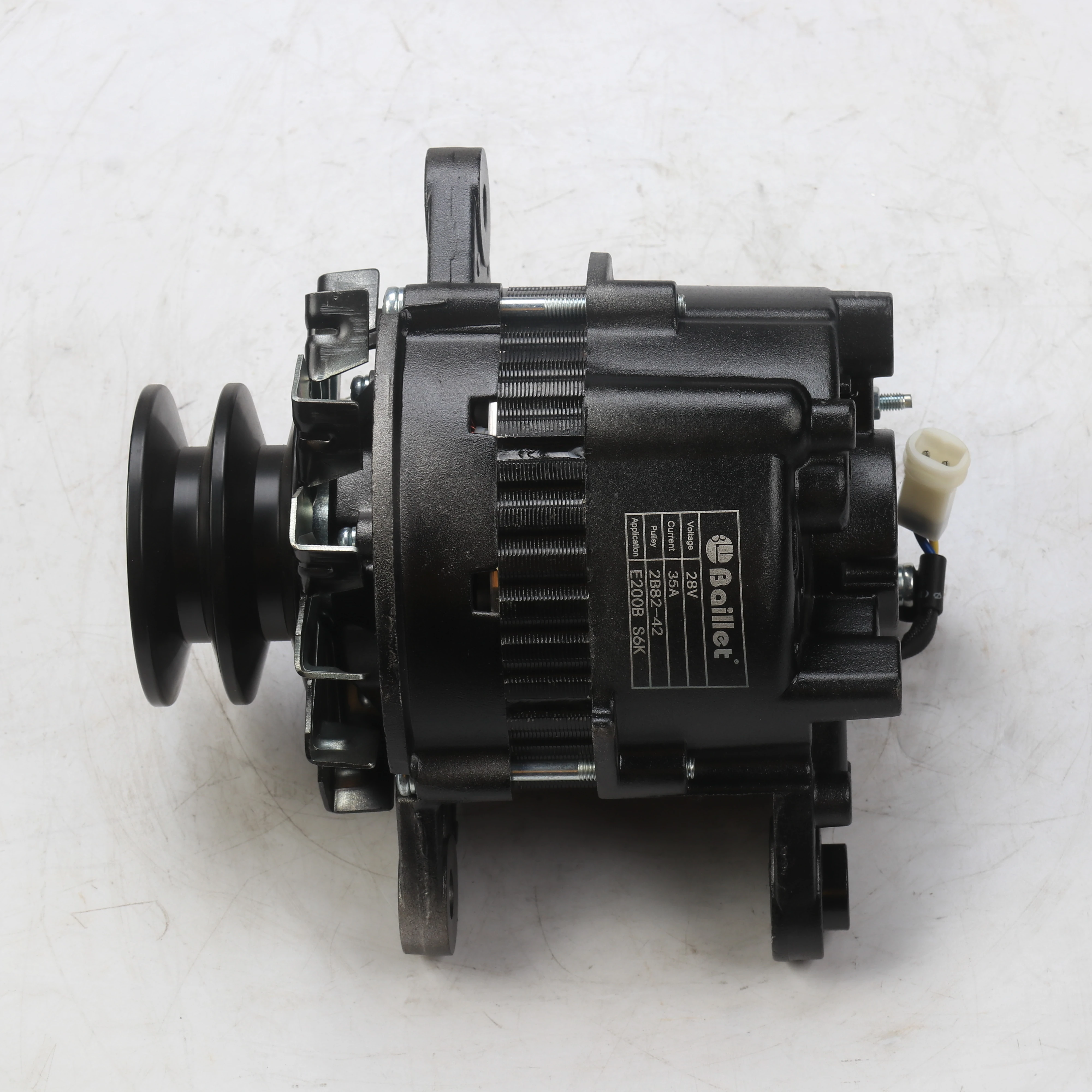 Excavator Parts Generator 2B82-42 24V 35A ME070120 E200B E320 for Excavator alternator spare parts