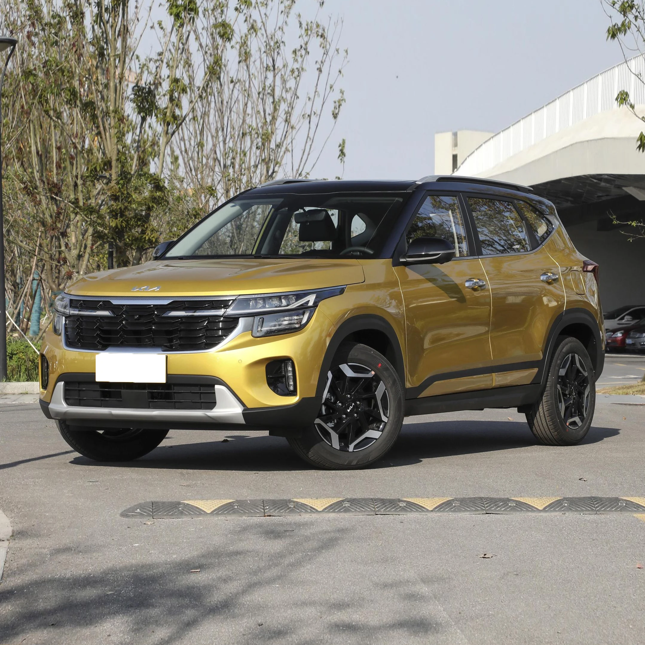 In Stock 2024 High Quality 2WD 1.5L/ 1.4T 5 Seats Family Use SUV KIA Seltos Gasoline Car For Sale