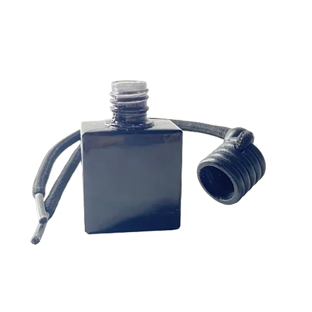 Hot Sale Hanging Bottle 8ml 10ml 15ml Black Flat Square Shape Glass Diffuser Bottle Car Perfume Bottles