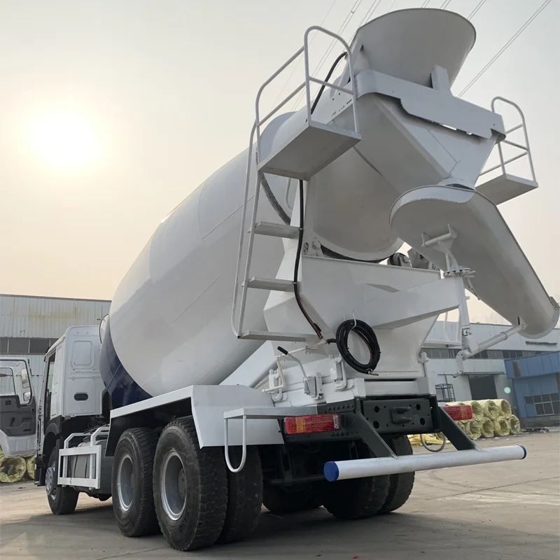 High quality Howo 6x4 14cbm concrete mixer truck for cement transportation and construction