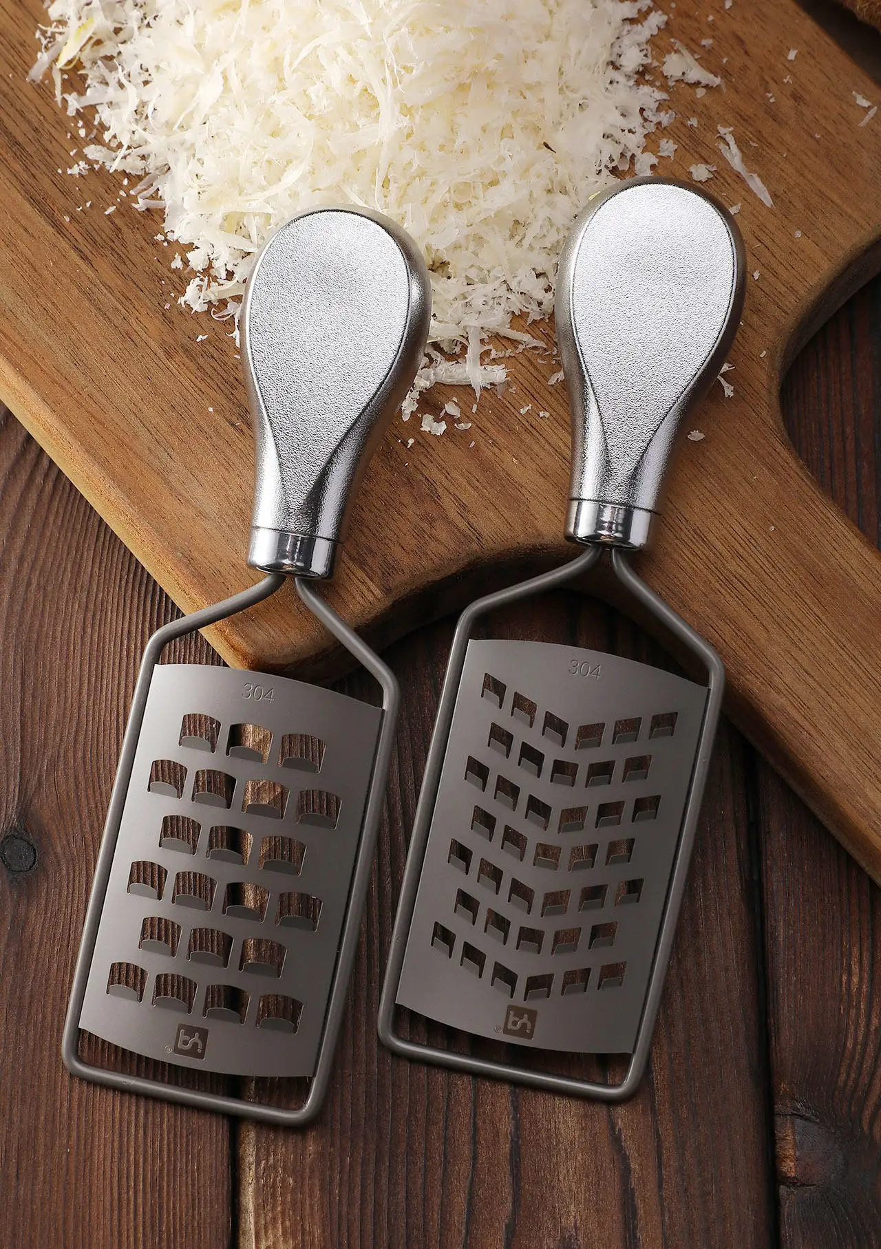 Yangjiang factory new product common kitchen tools stainless steel food grater silver handle zester and cheese grater