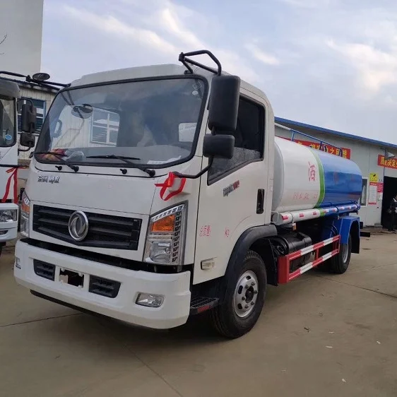 
Watering Vehicle 10000 Liter Capacity Water Transporting Tank Truck 