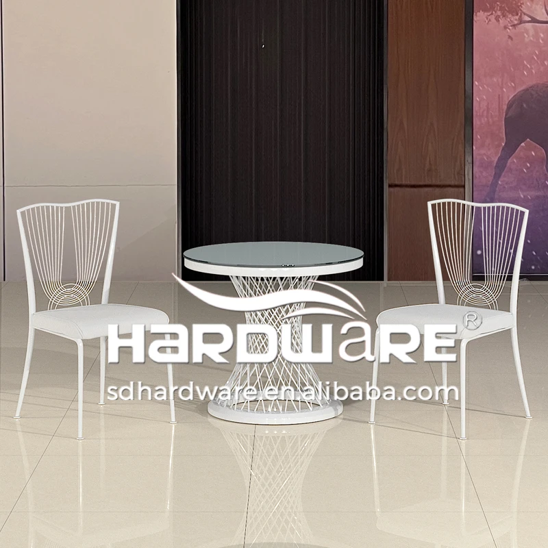 Круглый стеклянный журнальный столик для гостиной