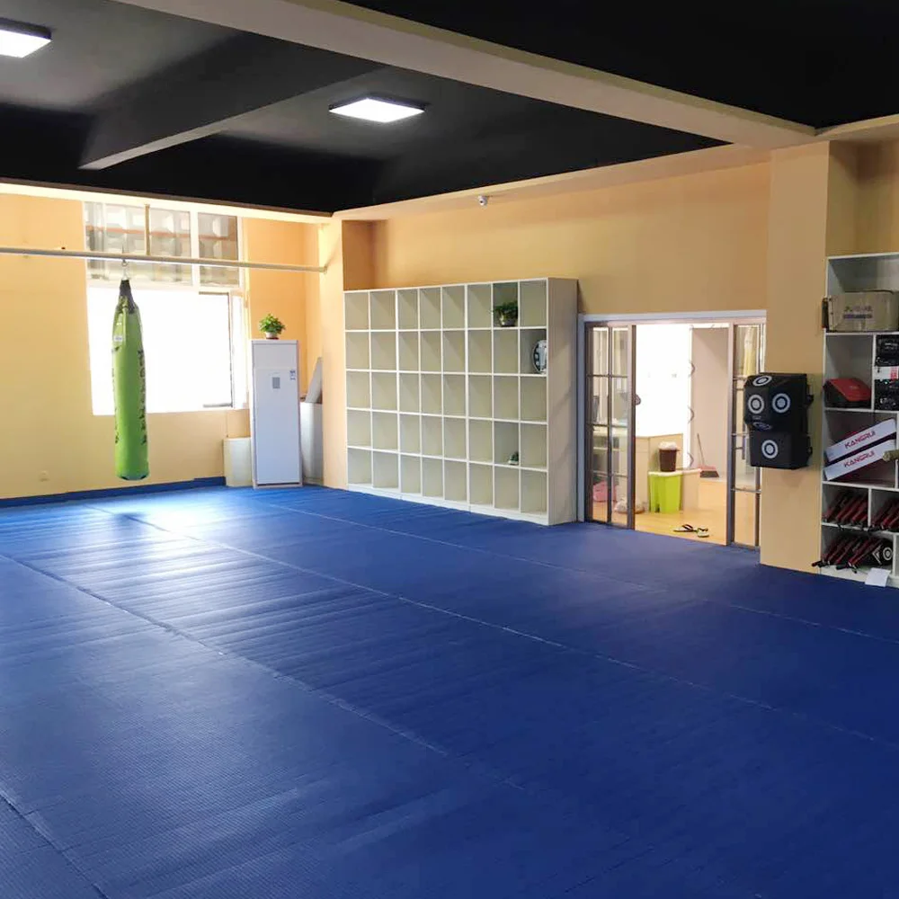 Cheerleading Tumbling Karate Rolled Up Mats for Sale
