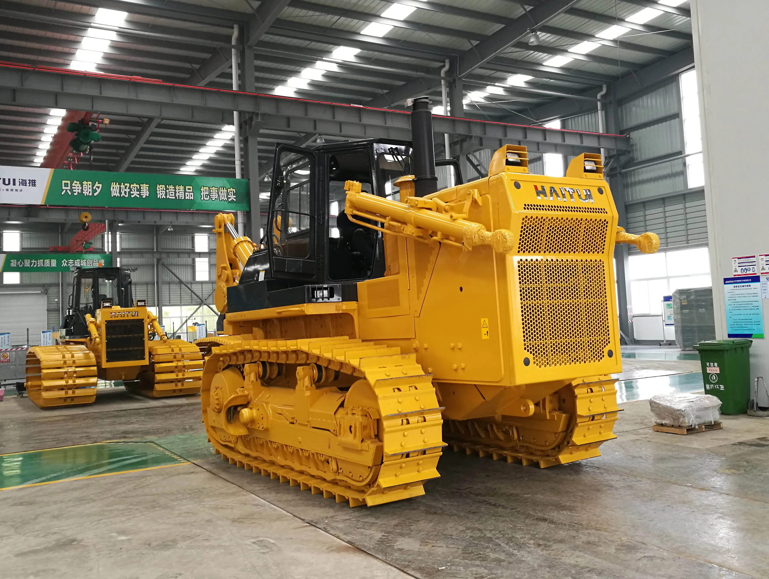 320HP  HAITUI Bulldozer HD32 largest bulldozer