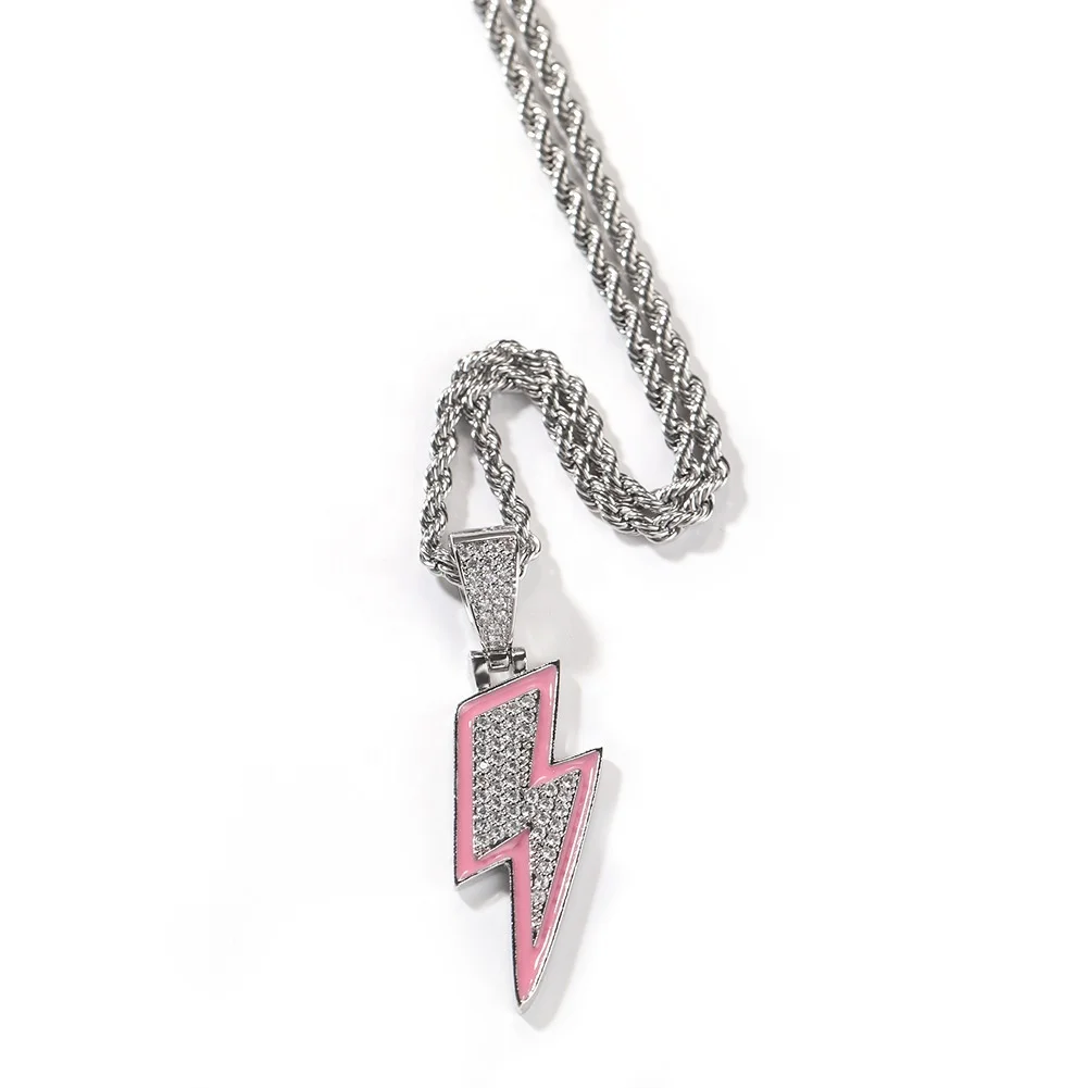 Fashionable and personalized luminous lightning necklace, simple hip-hop accessories, versatile and charming sweater chain