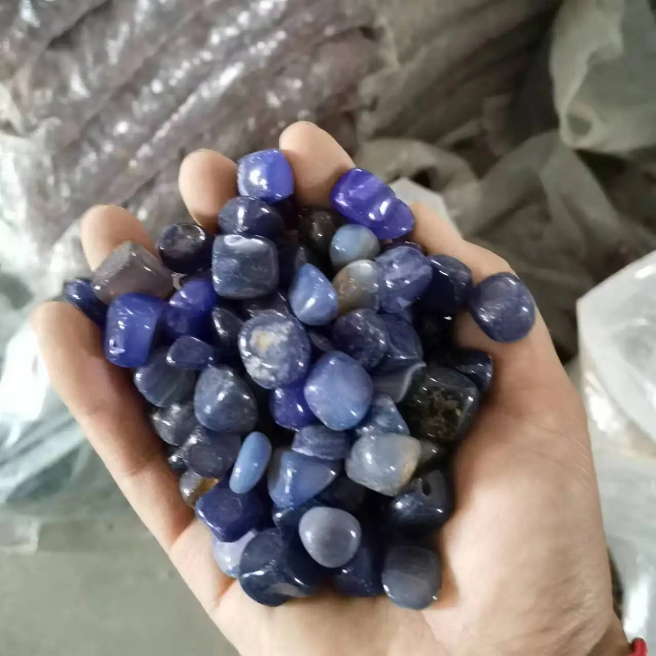 High quality onyx decorated Purple Rolling Stone Wholesale Gemstone cobblestone for healing decorative gardens