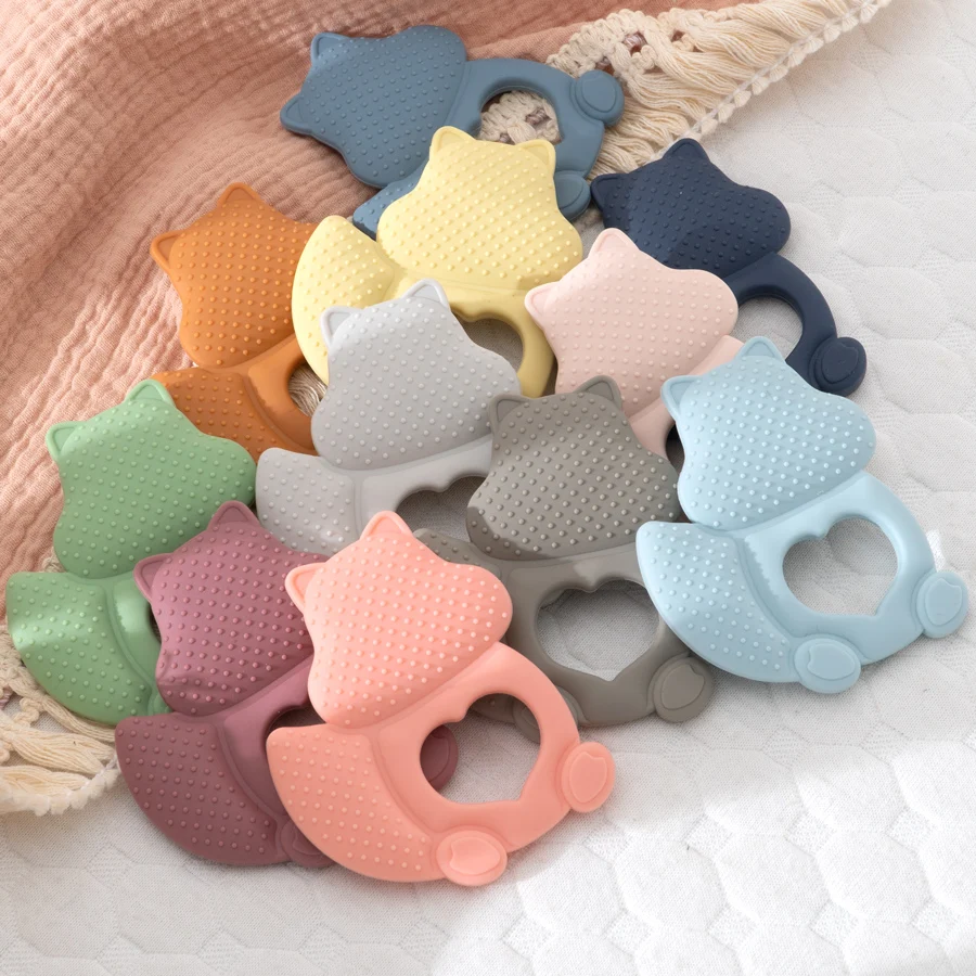 Easy To Grip Squirrel Shape Baby Teethers Chewable Funny Baby Teether Gift Silicone Giraffe Teething Toy