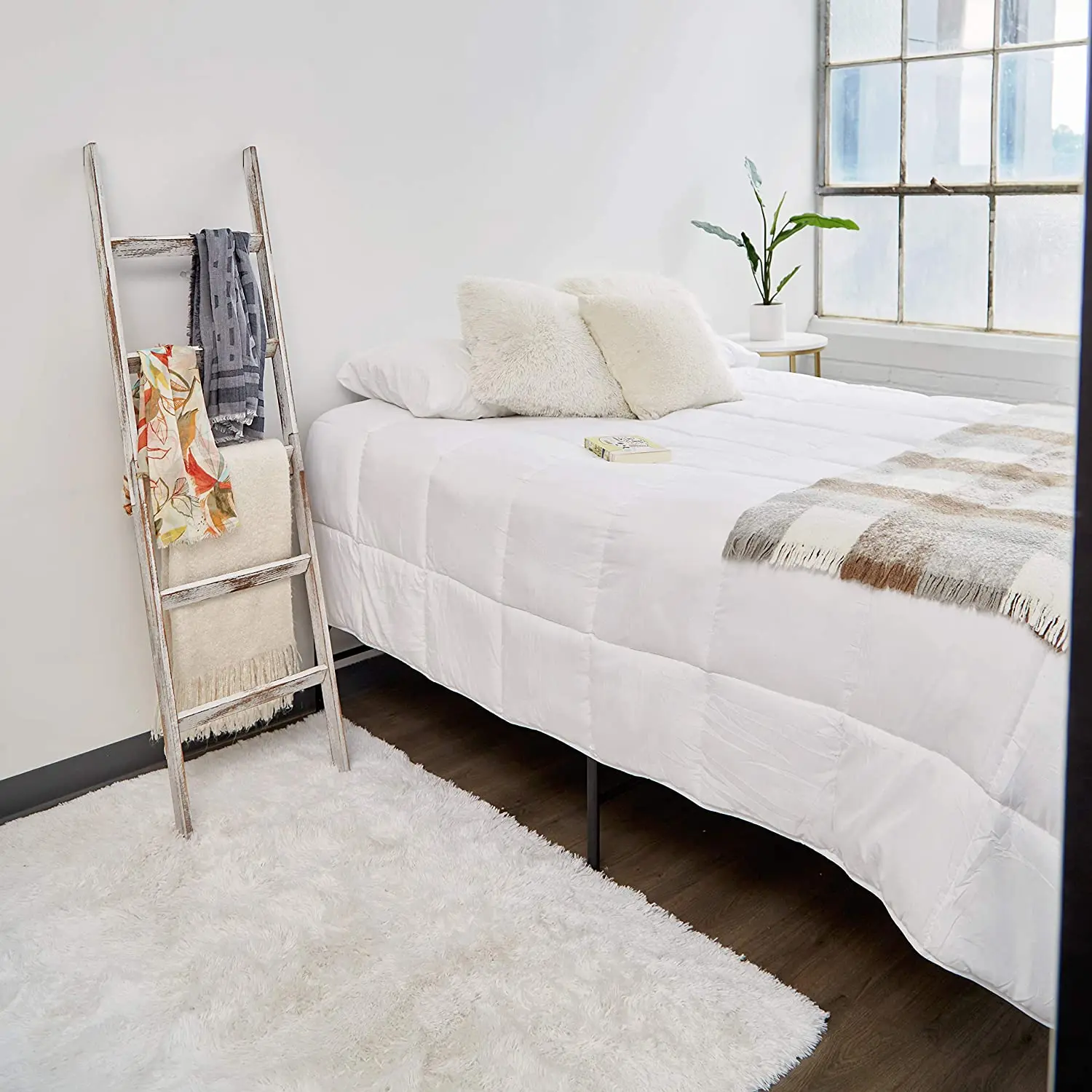 Farmhouse Home Decor Easy Assembly White Washed Rustic 5ft Wood Blanket Ladder