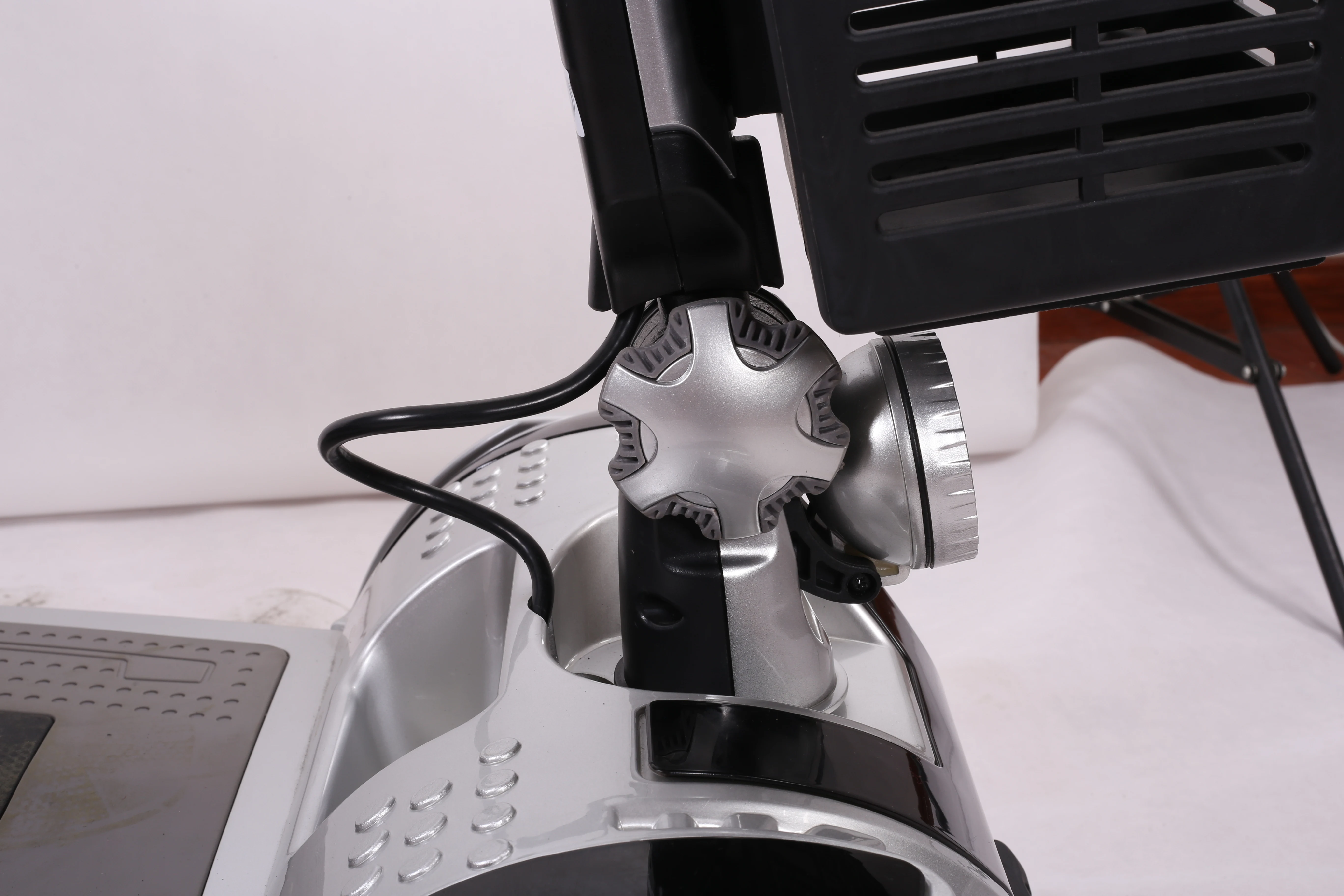 mini electric mobility scooter with four wheels