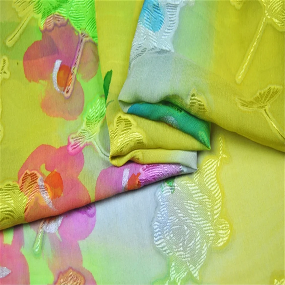 Comfortable Feeling Material Nice Floral Design Cheap Price Ready Goods Silk Jacquard Fabric for Women Dress
