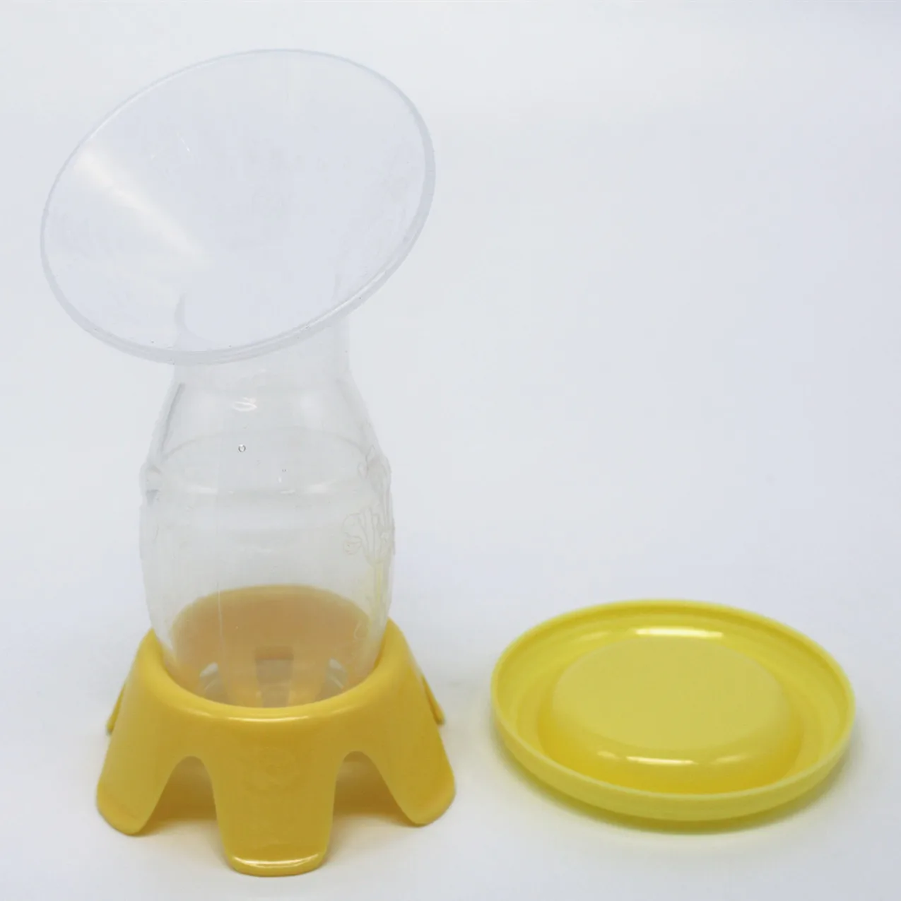 BPA Free Silicone Breast Pump Breast Collector Baby Feeding Manual Breast Pump