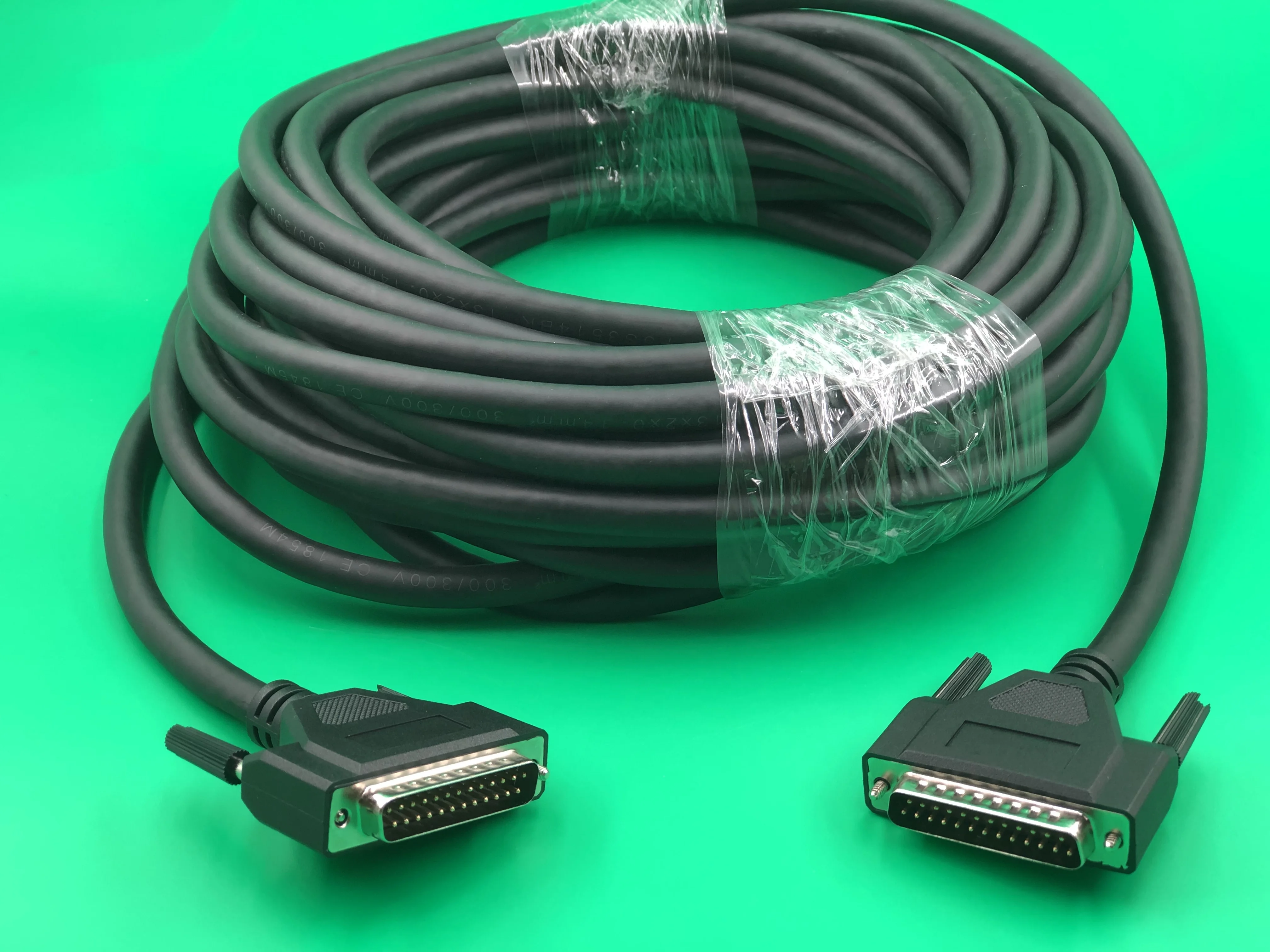 Popular High Quality RS232 Data Cable D-SUB 9P to RJ12 6p6c Cable China VGA Cables Projector Computer Monitor Gold Plated Black