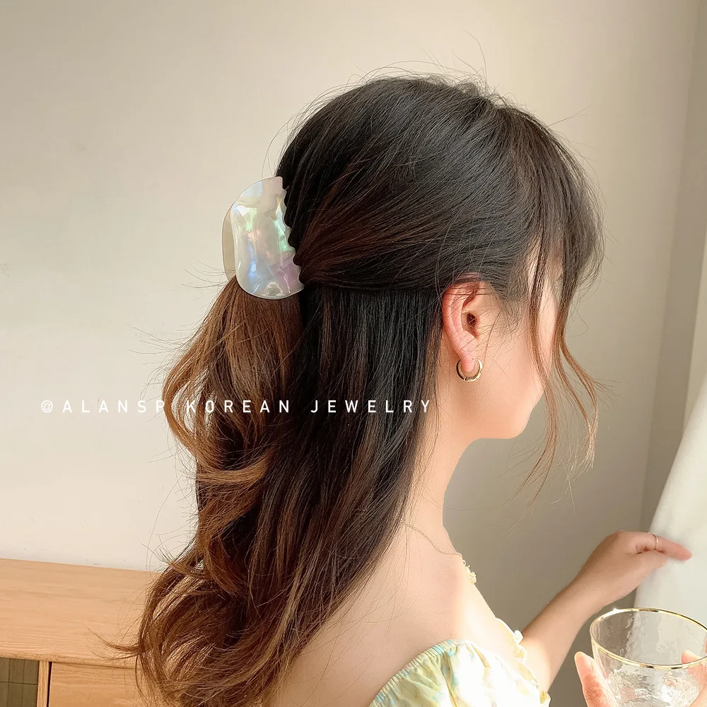 Черно-белая шахматная полукруглая задняя головка MuXi ins, захватывающий зажим, женский темперамент