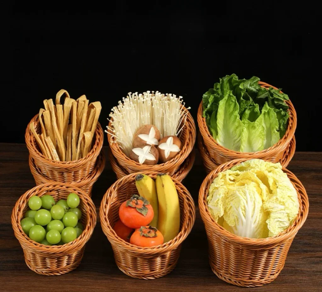 Hot-selling Wholesale Weave Wicker Fruit Shopping Basket Kitchen Woven Bread Round  Rattan Display Basket