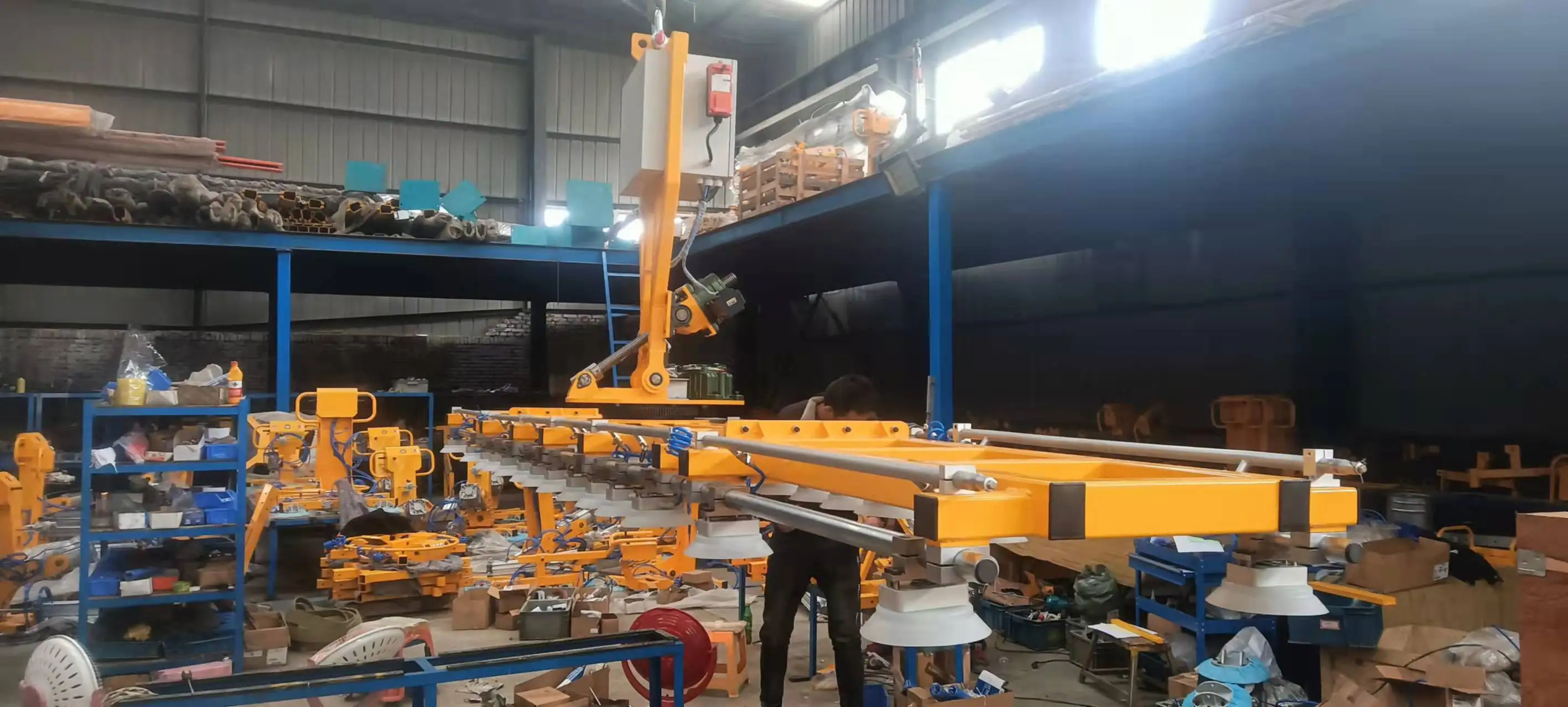 Customer Design Curved Glass Vacuum Lifter Radius Glass Lifter Machine 1200KG Heavy Duty