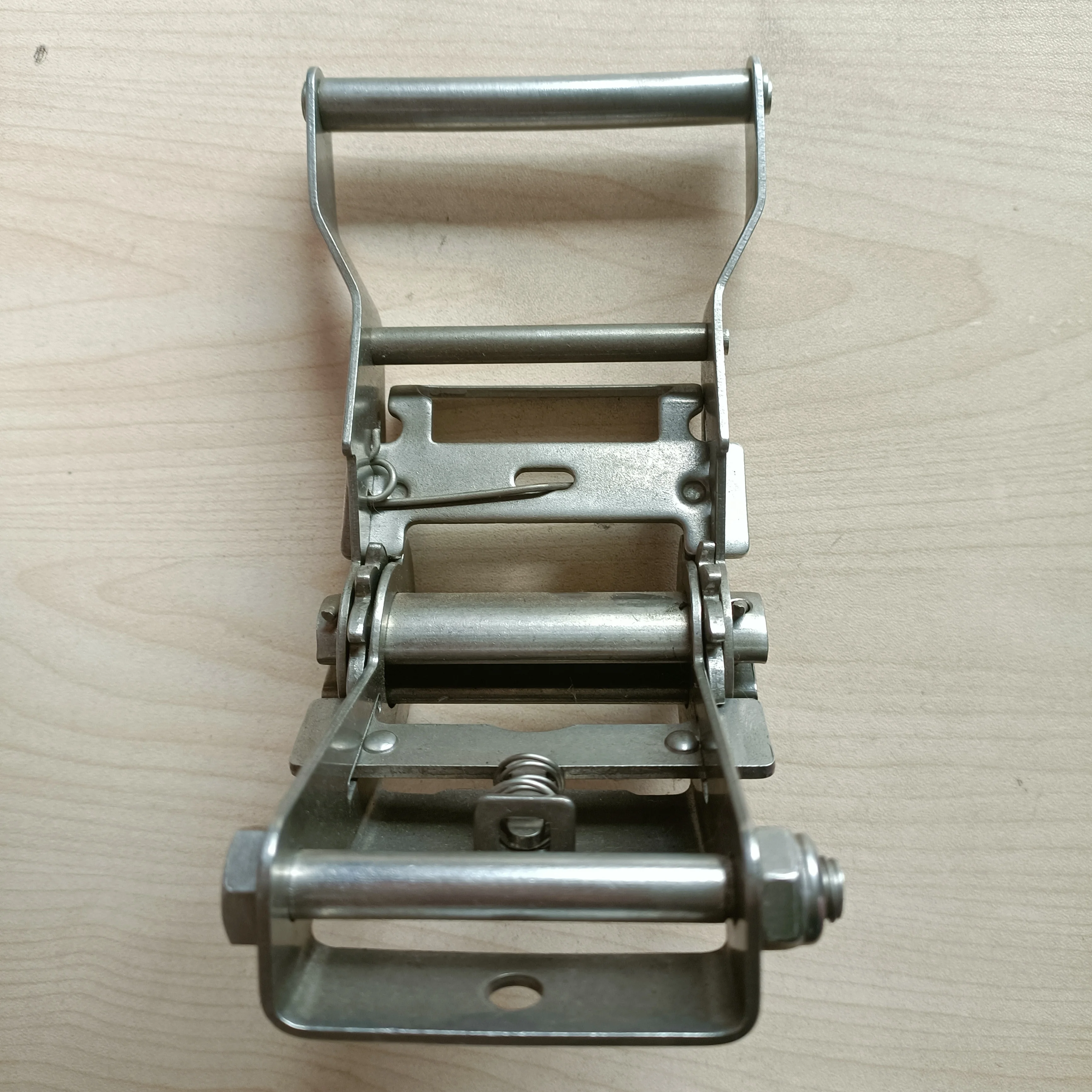 Отличаются друг от друга храповое соединение 2 дюймов 2000Kgs нержавеющая храповик для стяжных ремней пневматический Ratchet сковать ремни контейнер Запчасти и аксессуары