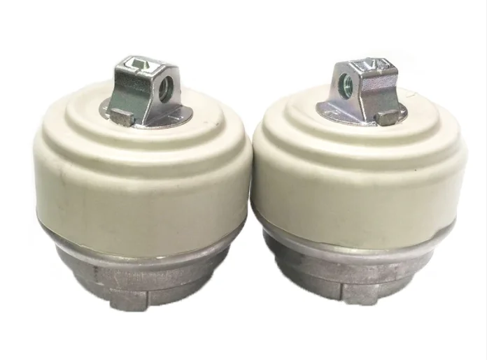 Front Left&Right Engine Mounting OEM 2212406217 2212406317 2212405317 2212405317 For Mercedes W221