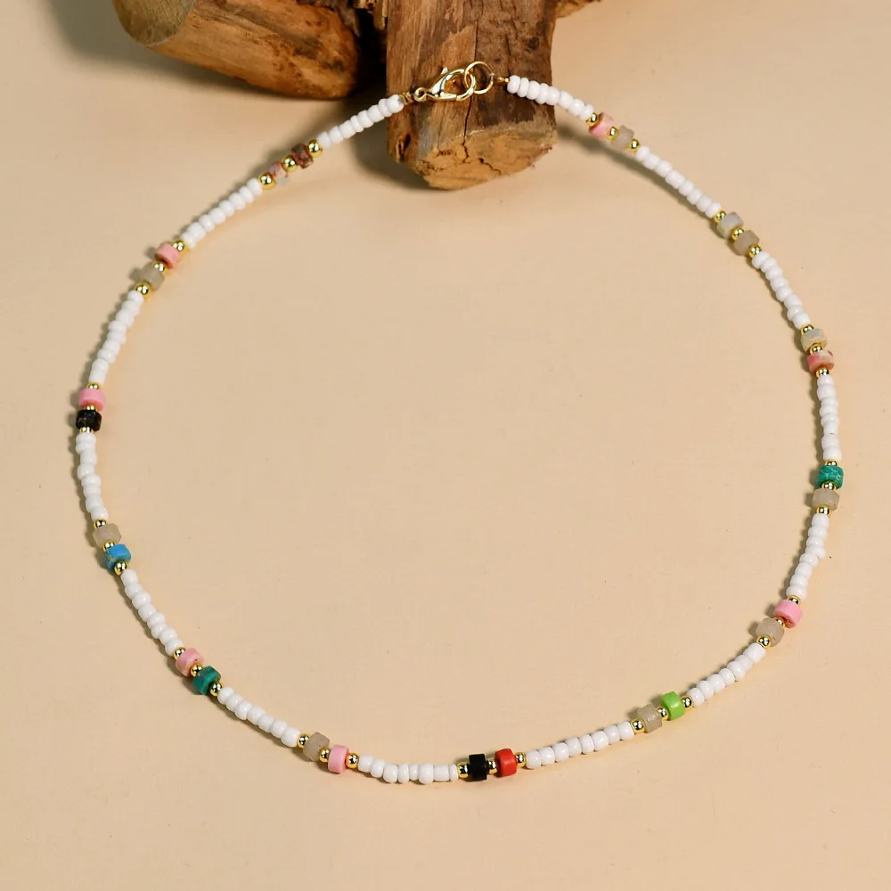 Hot sell free sample DIY Handmade Beaded Semi-Precious Necklace with glass beads and natural stone lucky jewellery