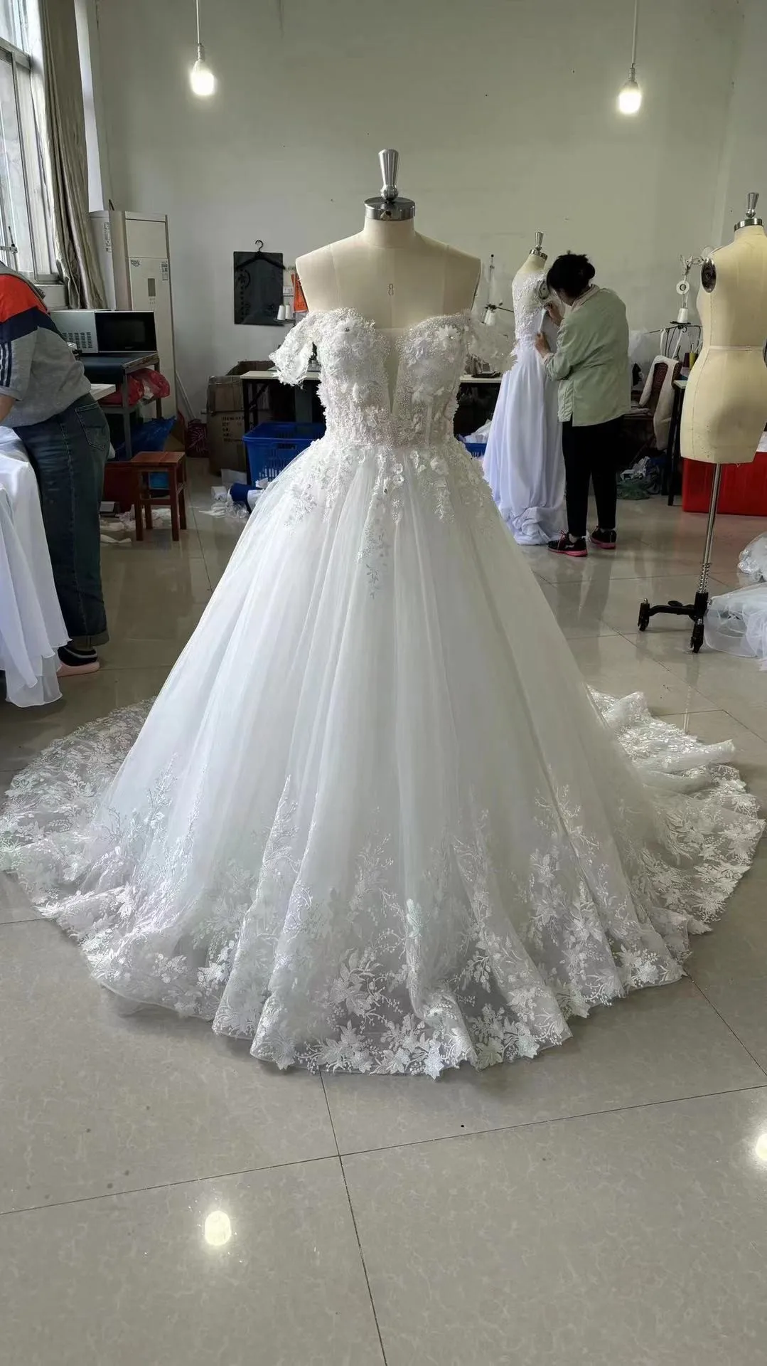 4113# Luxury Wedding Dress Bridal Gown For Women Tail Off Shoulder Slim Illusion Outdoor White Wedding Dress For Bride