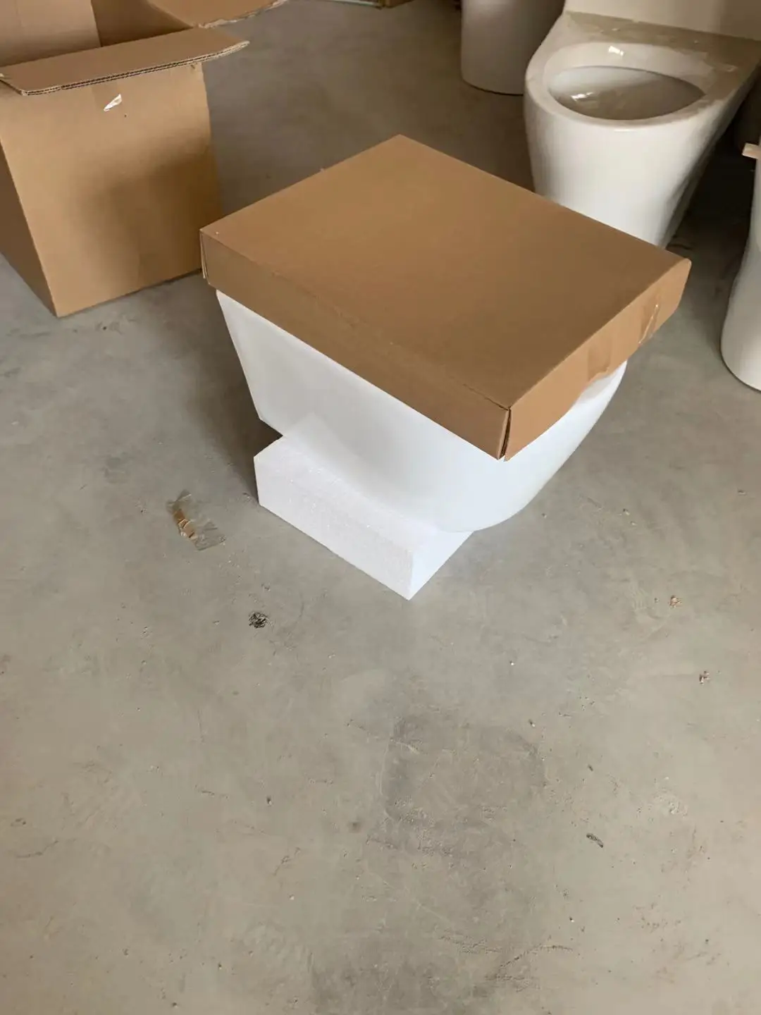 European standard ceramic wall hung toilet