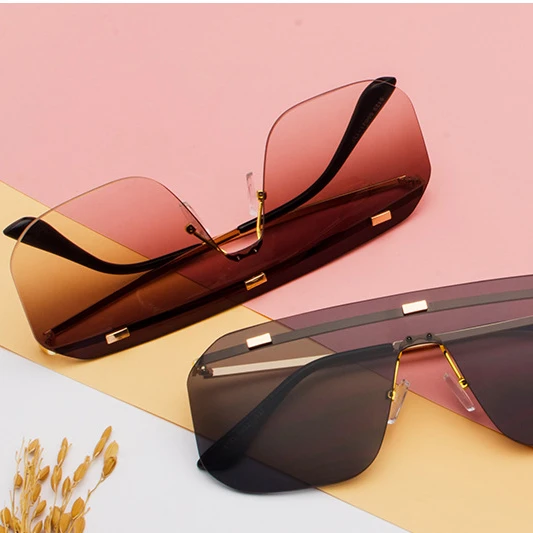 
Conjoined glasses men and women personality large frame modeling decorative sunglasses 