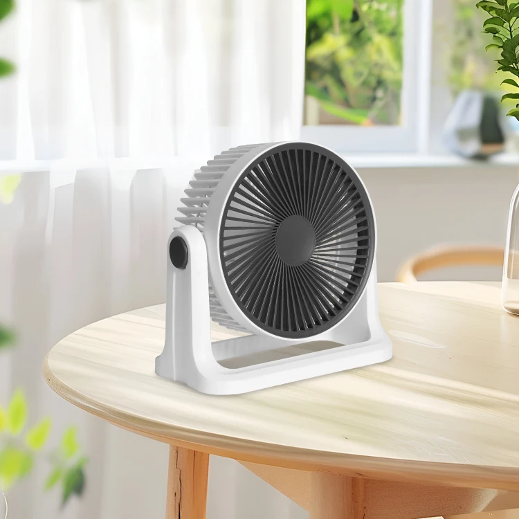 Factory Direct Sales Outdoor Small USB Charging Fan With 3 ABS Blades Bedroom Ultra Quiet Electric Desk Fan