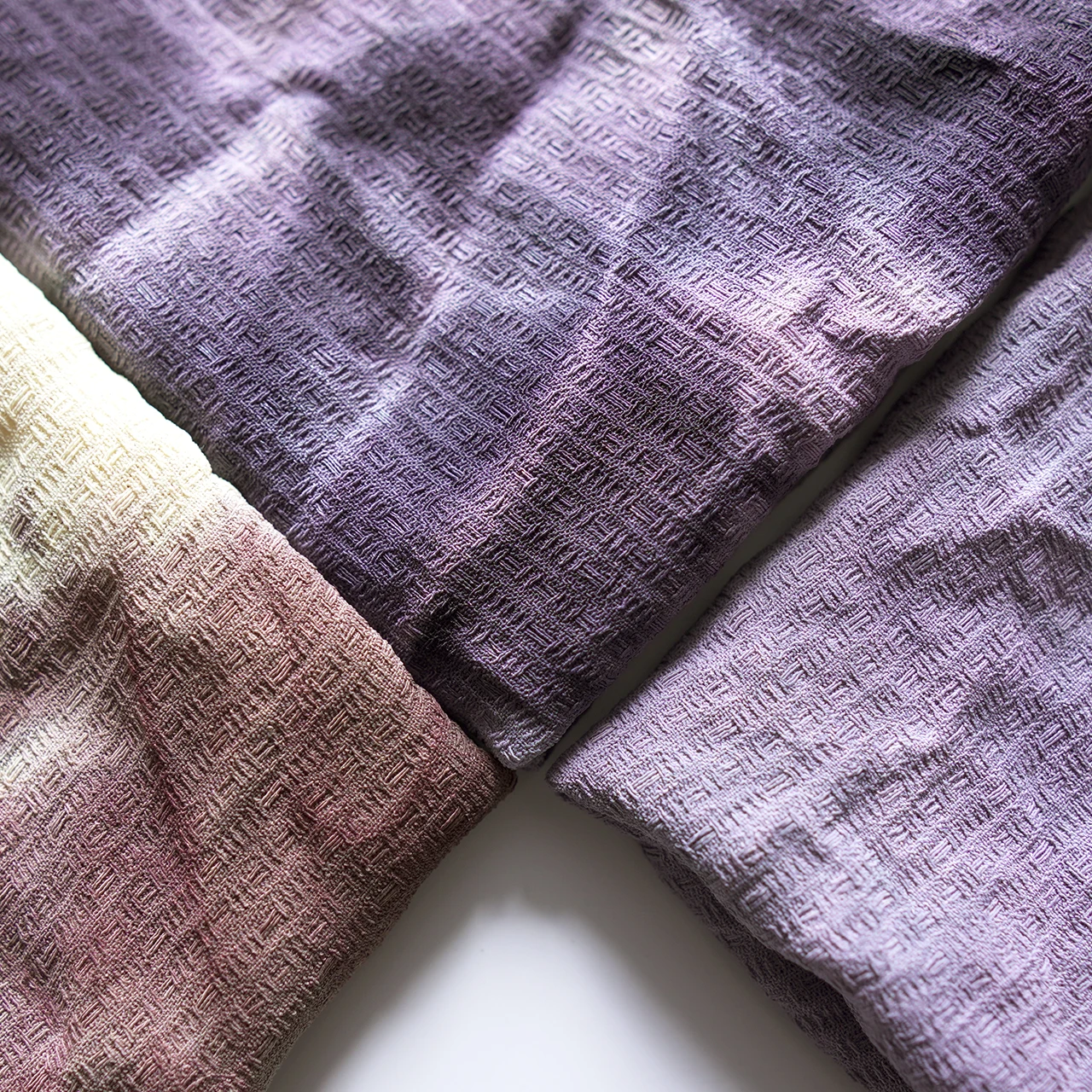 Manufacturer supplies spring and autumn fashion tie dye clothing fabric, knitted high stretch dress fabric