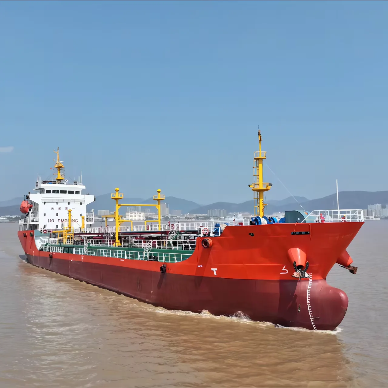 Дешевая продажа 3952DWT нефтяного танкера, Подержанный корабль/судно высокого качества, сделано из Китая