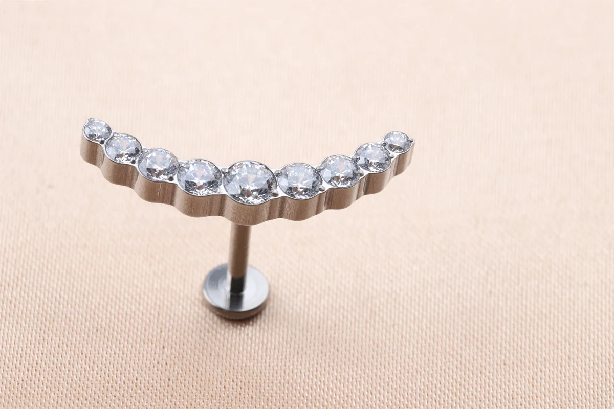 High Quality F136 Titanium Threadless Labret Zircon Internally Threaded Women Piercing Titanium Lip Body Studs