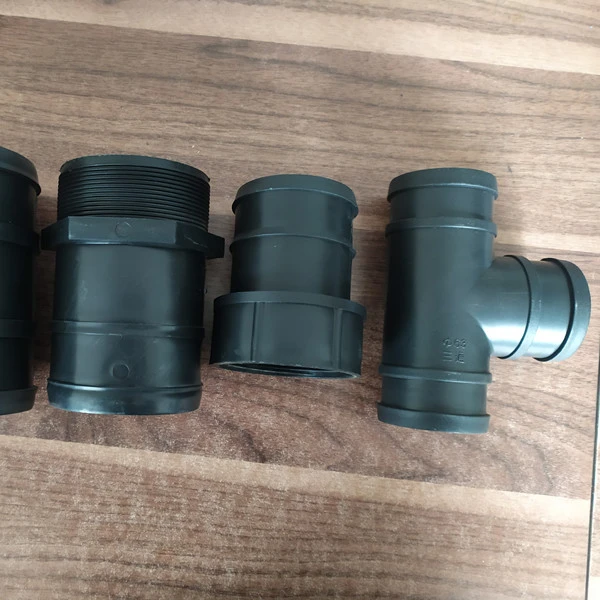 Hose Fittings Connect the Flat 2.5 Inch Male Thread