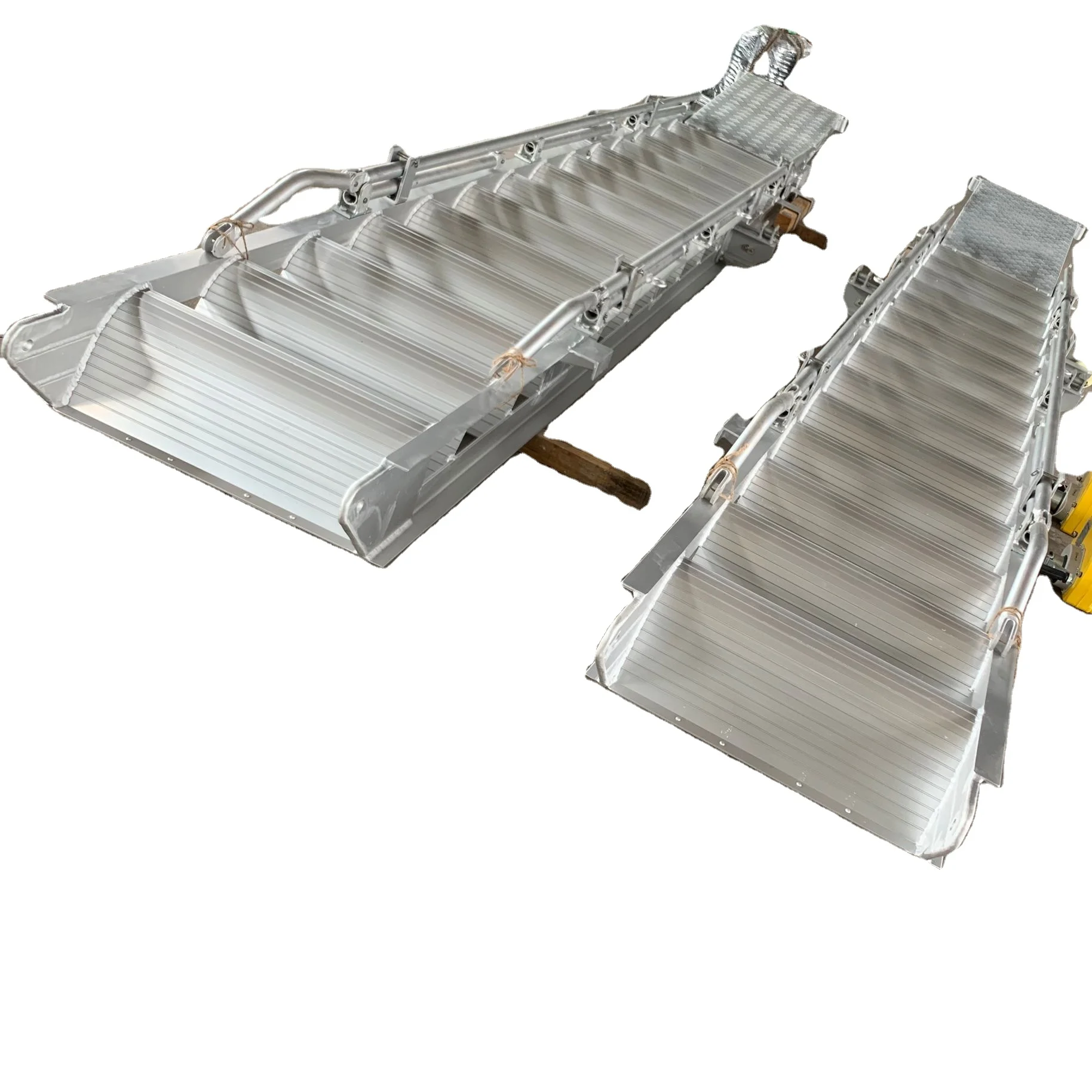 ship long aluminum telescopic wharf gangway ladder with handrail,hand winch