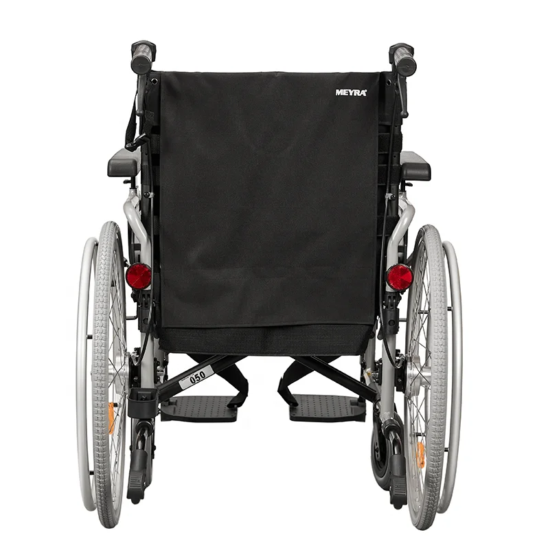 Aluminum Wheelchair with Standard Brake, Seat Width 430Mm