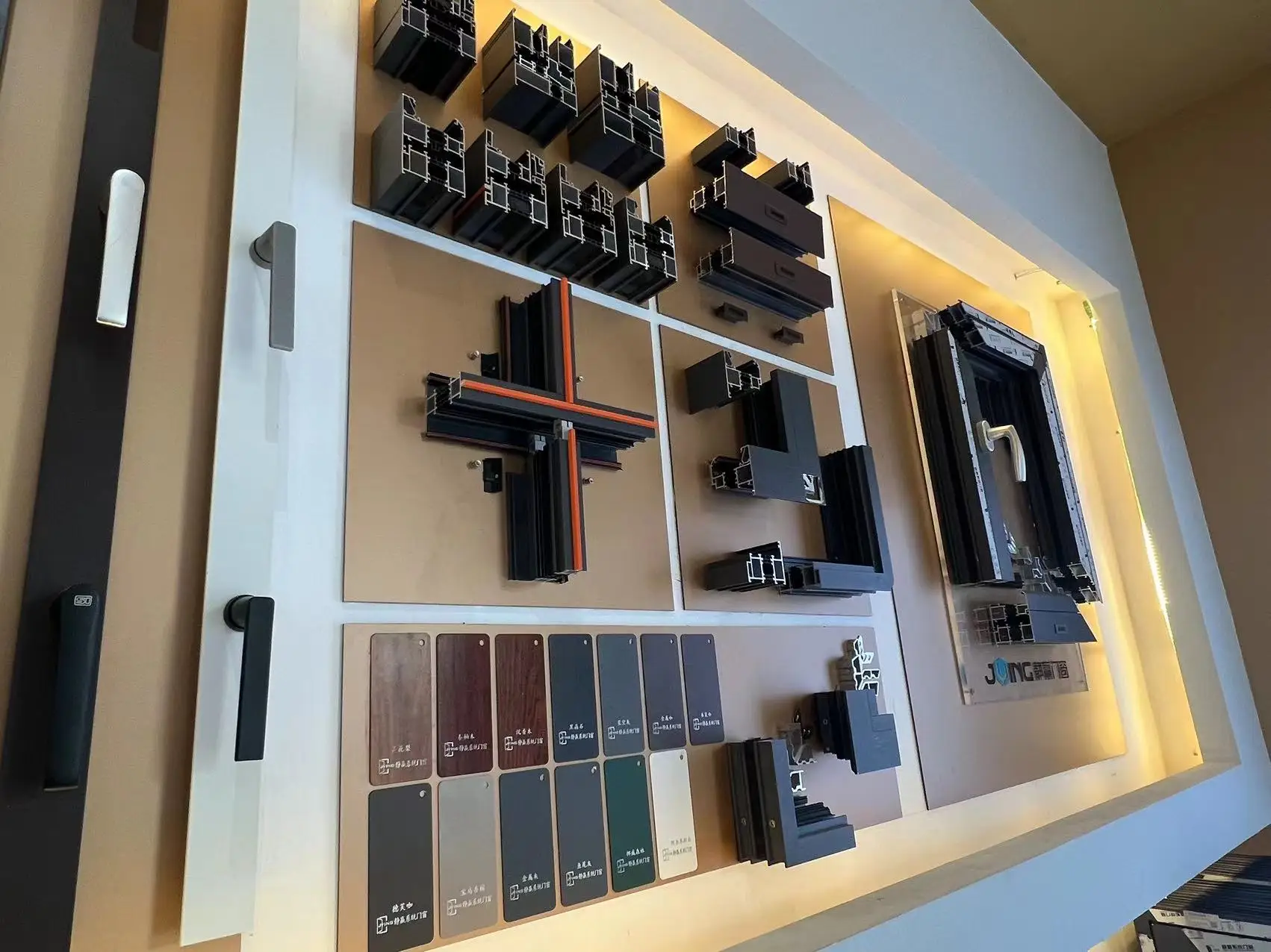 High end modern aluminum alloy new adjustable doors and windows, aluminum alloy accessories sliding doors and windows