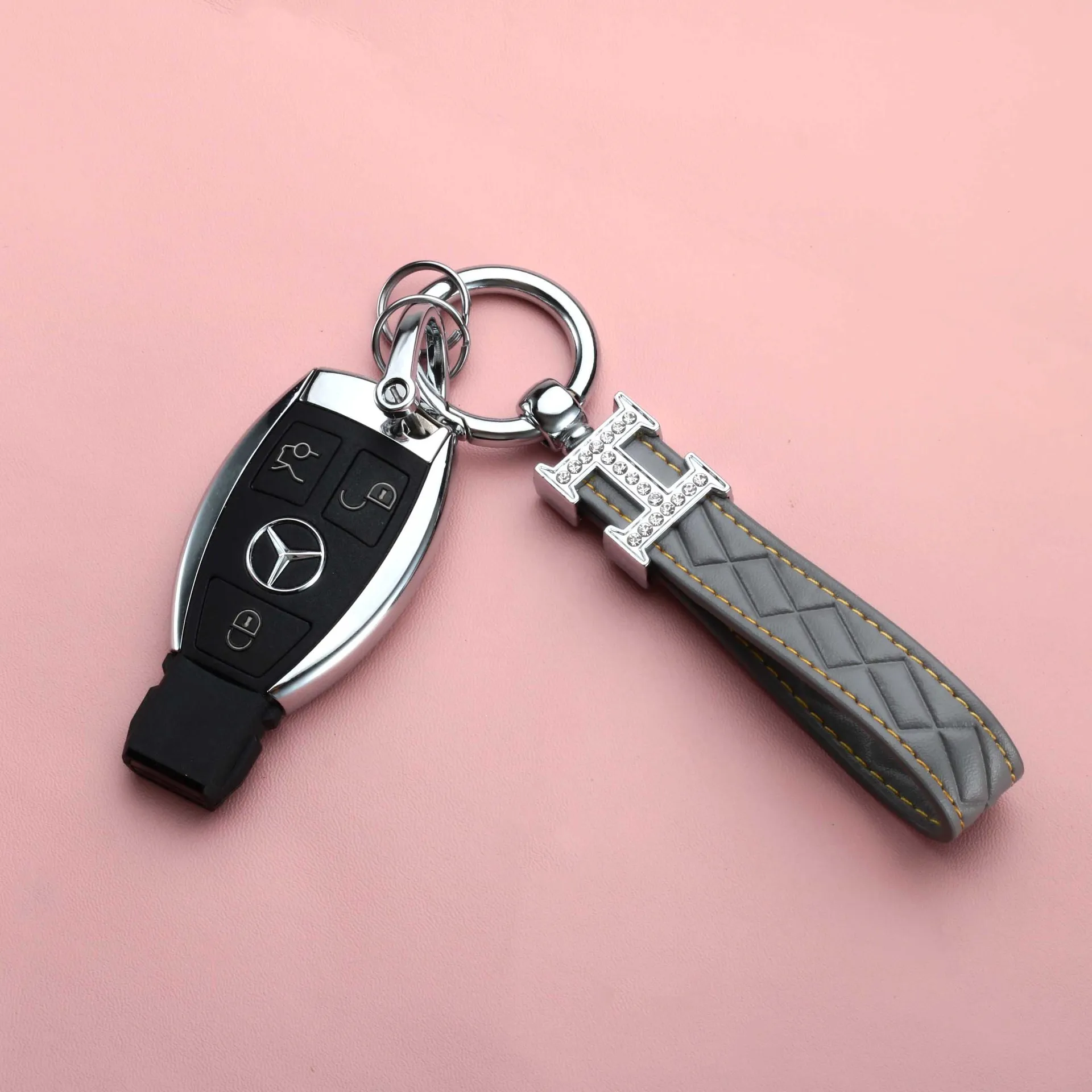 Leather Hand Woven Keychain Metal key rings Chains Customize Personalized Gifts Car Key Holder For Mercedes Benz Auto Keyring