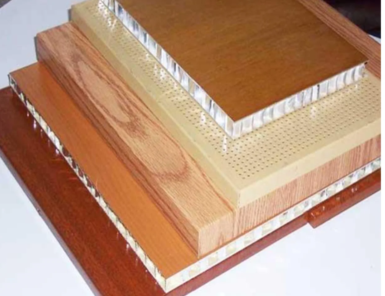 Aluminium honeycomb Glue Press PIR Insulated Roof SIP Sandwich Panel laminating glue machine