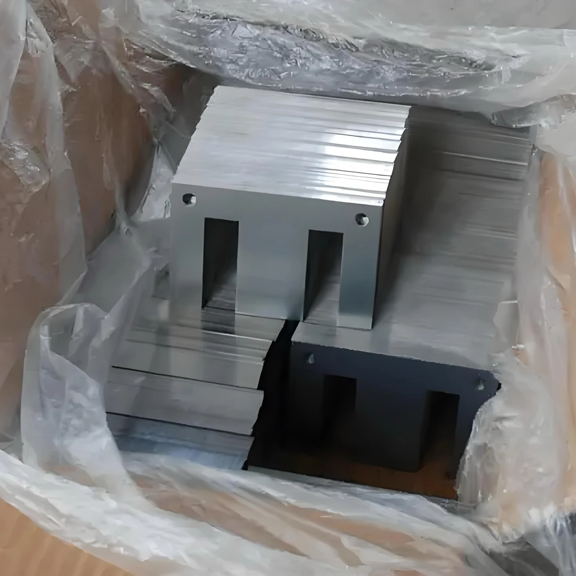 Hot Sale CRGO Grain Oriented Silicon Steel Sheet Single-Phase EI Lamination Pattern Transformer Core Custom Cutting Cold Rolled